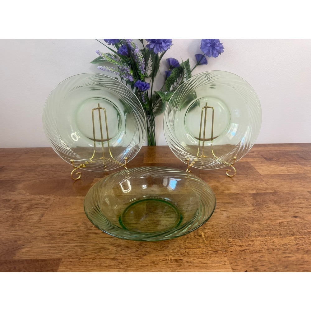 Vintage Pyrex Festiva Spring Green Glass Bowls Set USA Ribbed Cereal Soup Bowls